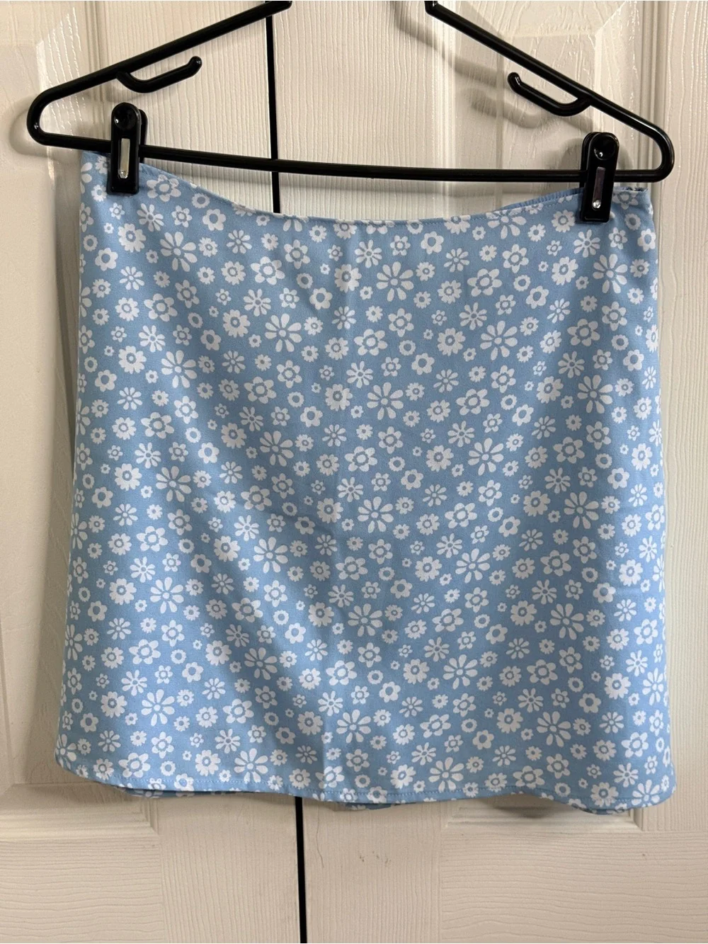 Hollister Floral Mini Skirt Bundle Medium Blue Pink EUC Lot of 2